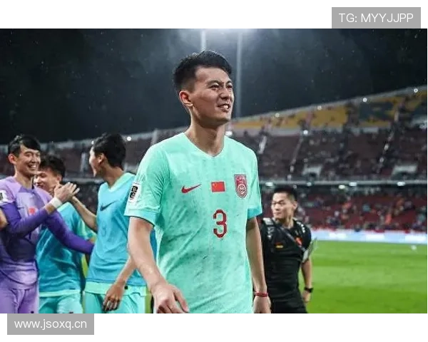 蒋圣龙钱包到底藏哪了，这消费水平跟明星有一拼吧？